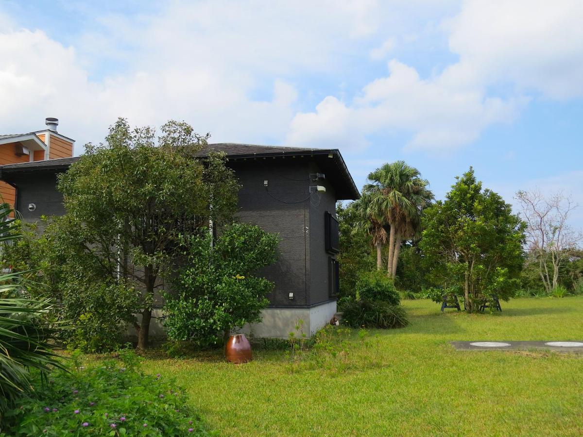 Cottage Orange House Yakushima Jakusima Kültér fotó